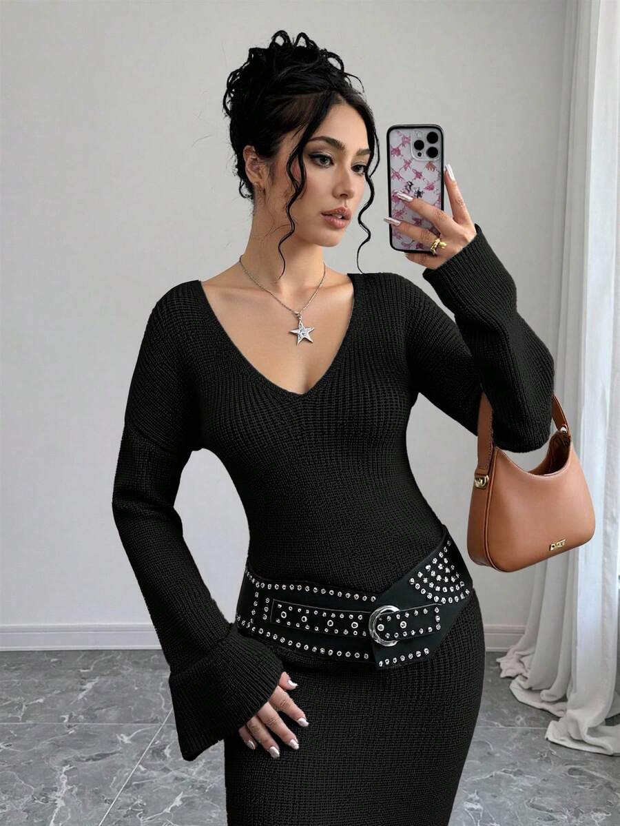 CasuGlow Casual Deep V Neck Solid Color Plain Pattern Drop Shoulder Double Cuff Oversize Fit Cozy Maxi Knitted Dress For Winter Daily Styles - Black - View 1