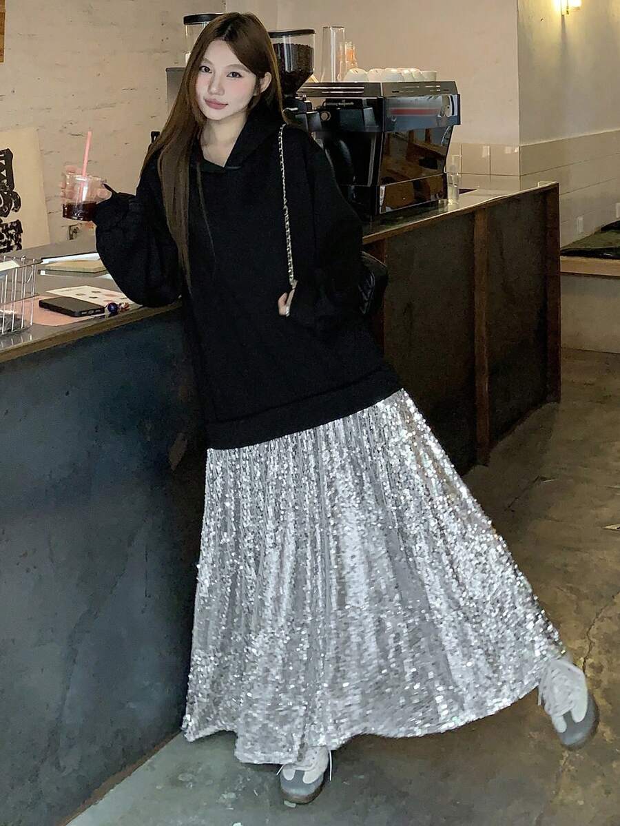 DAZY 女士休闲时尚街头宽松落肩连帽亮片下摆中长卫衣连衣裙,春秋季闪亮连衣裙 - 黑色 - 查看 1