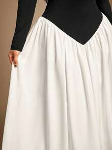 Radiana Women's Sexy Elegant Vintage Black & White Contrast Splice Deep U-Neck Long Sleeve Backless Maxi Dress, Suitable For Casual Outing, Date, Garden Party, Gathering, Birthday, Party, Bridesmaid, Cocktail, Vacation, Holiday Long Sleeve Maxi Dress Women Long Casual Dress - Black and White - View 7