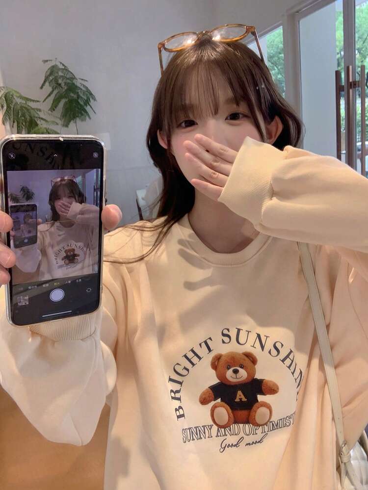 Women's Cartoon Bear Print Thermal Lined Crew Neck Sweatshirt, Autumn/Winter