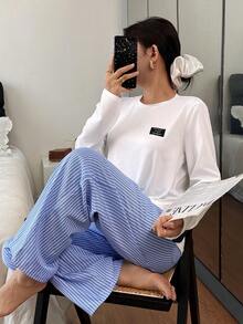 SHEIN 一套纯色休闲字母印花长袖T恤上衣和条纹提花睡裤，秋冬蓝色和白色睡衣 - 藍白色 - 查看 3