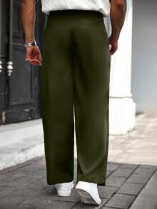 Manfinity CasualCool Plus Size Men Solid Color Pocket Straight Leg Loose Casual Pants, Fall