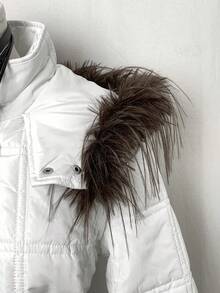 EgrlEra Áo khoác mùa đông thường ngày có mũ trùm đầu bằng lông nhân tạo, tay dài có khóa kéo, cổ áo có túi dành cho nữ - trắng - Xem 3