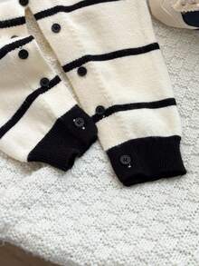 SHEIN Newborn Baby Boybabygirl Autumn And Winter Cute Striped Long Sleeve Polo Neck Sweater Crawling Suit Jumpsuit Baby Shower Cute Sweater Gemütliche Herbst- & Winterstile