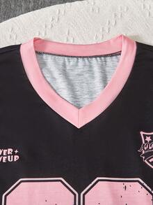 Sparklyn 2pcs Set Teen Girls Pink Bow & Letter V-Neck Black Loose T-Shirt With Pink V-Shaped Pleat Mini Skirt, Sweet And - Multicolor - View 4