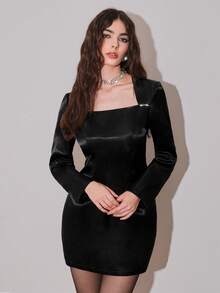 Modelyn 女式纯色天鹅领长袖修身时尚迷你连衣裙 - 黑色 - 查看 1