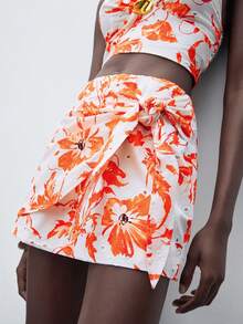 Maija 2025夏季新款V领系带蝴蝶结金属装饰上衣和印花迷你裙两件套，性感度假装 - 彩色 - 查看 7