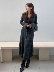 DAZY 女式超大V领单排扣长款开衫毛衣裙，法式优雅风格