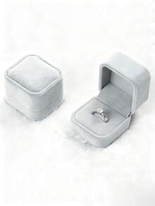 1 علبة خاتم مخملية رمادية للخطبة والزفاف وعيد الحب - عرض مجوهرات أنيق لخواتم وأقراط وقلائد - حامل خاتم فاخر ، إكسسوارات العروس ، علبة هدية للسيدات - رمادي - مشاهدة 5