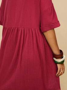 Travachic Plus Size Casual Cotton Floral Embroidered Black Shirt Collar Batwing Sleeve Patchwork Dress