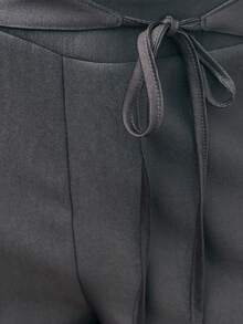 Nöista Pantaloni largi din satin gri închis, cu talie înaltă și curea cu legături independente, pentru o croială elegantă și confortabilă; Pantaloni largi din satin, ideali pentru ținute casual elegante și pantaloni de seară; Potriviti pentru stiluri de toamnă, iarnă, Halloween și Anul Nou. - Gri - Vizualizare 5