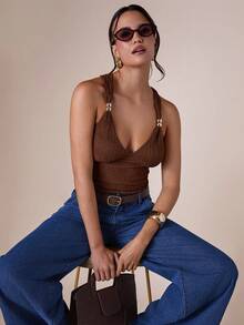 COSMINA Camiseta de mujer con hebilla metálica elegante de cuello en V, versátil para ir al trabajo y uso diario, para todas las estaciones