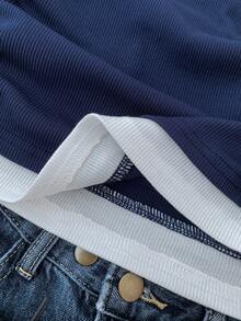 Tween 女童海军蓝和白色拼接腰部褶饰贴身小徽标图案长袖针织休闲 T 恤