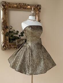 Lovelzi Elegantes luxuriöses goldfarbenes Jacquard-Satin-A-Linien-Kleid mit Trägerlos, Rückenausschnitt und abnehmbarer Schleife, geeignet für Hochzeiten, Junggesellenabschiede, Urlaub, Cocktailveranstaltungen, Abschlussbälle, Geburtstage, Hochzeitsgäste, Abschluss, Abendessen, Homecoming