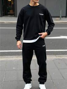 SHEIN 2 件青少年男童休闲字母标语印花二合一圆领卫衣和裤子套装，纯色简约基本百搭，适合通勤、上学、日常休闲、旅行、户外派对、运动、秋冬两件套运动服