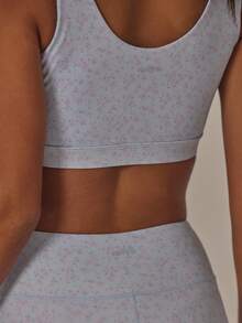 Aralina Bộ đồ tập gym hai mảnh họa tiết hoa Leisurewear kèm quần legging và áo crop top xoắn phía trước năng động dành cho nữ - Nhiều màu - Xem 7