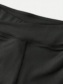 SHEIN Tween Girls Activewear 2pcs/Set Solid Color Casual Minimalist Criss-Cross Waist Shorts, High Stretch Compression Fit For Cycling, Running, Training, Black