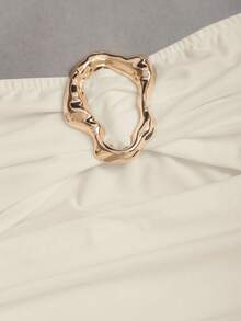 Sweetra 女式性感修身露肩迷你连衣裙，配金属扣 - 杏色 - 查看 6