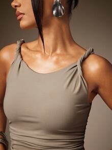 Hauture 性感夏季休闲基本款纯色扭纹肩带褶饰背心 - 灰色 - 查看 5