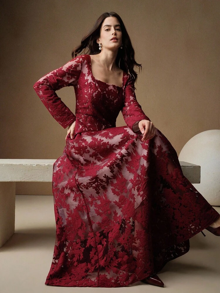 Robe longue de soirée à manches longues en dentelle, modèle explosion, évasée, couleur bordeaux, pour l'automne/hiver. Élégante et distinguée, convient pour l'hiver, le Nouvel An, les fêtes, les mariages