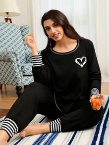 SHEIN Doze Lane Heart Print Patchwork Striped Print Casual Plus Size Pajama Set Fall Winter Clothes - Black - View 7