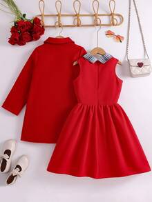Mädchen Einfarbiger Wollmantel mit Kragen + kariertes Kragen A-Linien Kleid 2 Stücke Set. Der einfarbige Wollmantel mit Kragen hat eine Knopfverzierung und praktische Seitentaschen für einen schlichten und eleganten Look. Das ärmelloser Kleid ist mit einem karierten Kragen kombiniert und präsentiert einen retro-chic Stil. Ob für Ausflüge oder den Alltag, dieses Set kann einen einzigartigen und graziösen Charme zeigen und Sie leicht in den Mittelpunkt rücken. - Rot - Übersicht 2