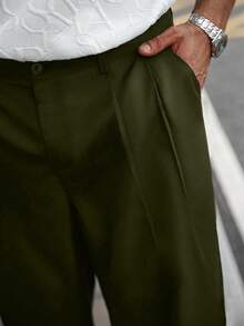 Manfinity CasualCool Plus Size Men Solid Color Pocket Straight Leg Loose Casual Pants, Fall