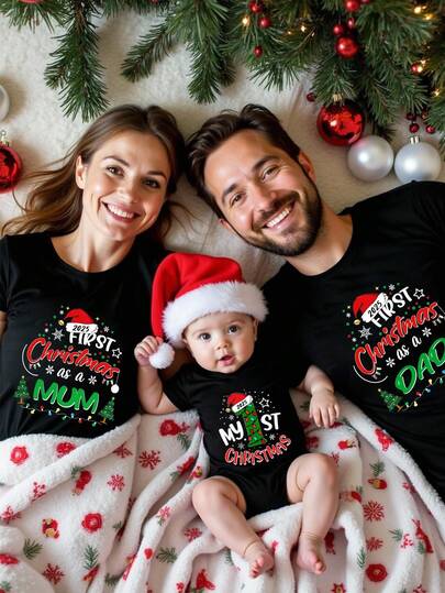 SHEIN 圣诞快乐婴幼儿男童时尚卡通可爱卡哇伊圣诞帽圣诞氛围装饰创意字母标语图形基本款圆领短袖连体衣适合圣诞派对