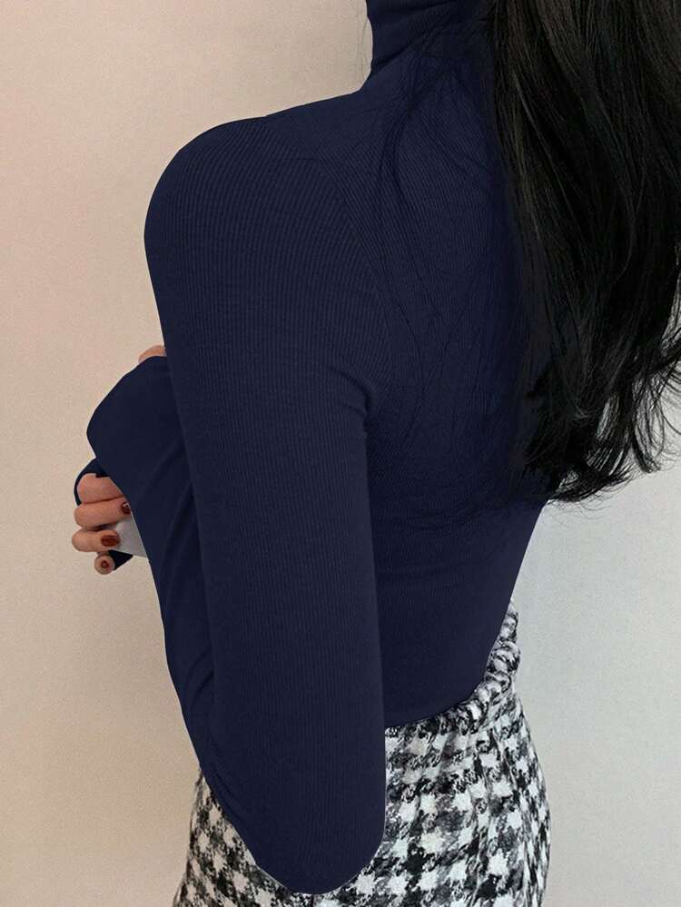 Women's Turtleneck Tight Fitting Thermal Lined T-Shirt Long Sleeve Top