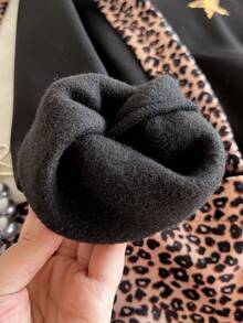 青少年女孩休闲街头豹纹仿皮草帽，五角星和豹纹图案，适合街头风格，连帽运动衫 - 彩色 - 查看 5