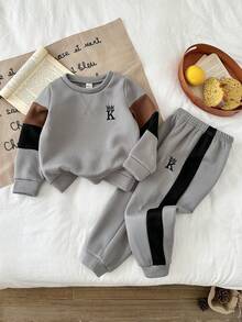 LMoss Kids 2件套男童针织拼色圆领休闲运动衫和裤子套装 - 彩色 - 查看 4