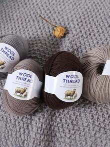 6卷300克澳洲美利奴羊毛纱线，70%美利奴羊毛，30%抗起球纤维，柔软舒适透气，色彩鲜艳，适用于编织毛衣、背心、手工艺品和DIY手工材料。