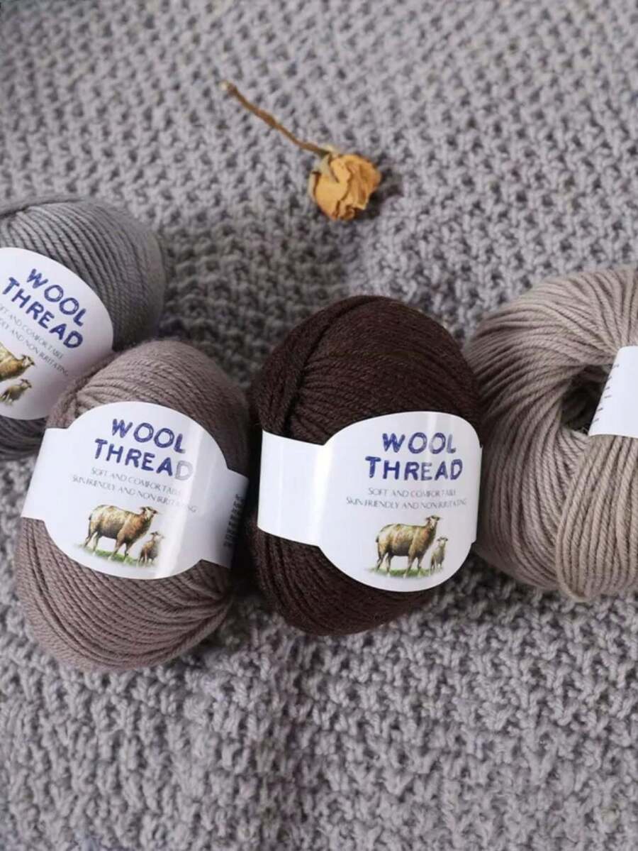 6卷300克澳洲美利奴羊毛纱线，70%美利奴羊毛，30%抗起球纤维，柔软舒适透气，色彩鲜艳，适用于编织毛衣、背心、手工艺品和DIY手工材料。