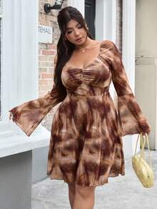 SHEIN EZwear 大码抽象扎染印花喇叭袖迷你连衣裙 - 彩色 - 查看 4