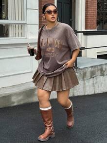 SHEIN EZwear Áo thun họa tiết cỡ lớn cho nữ, Áo phông cỡ lớn, Thời trang dạo phố, Quần áo thập niên 90, Áo thun cổ tròn tay ngắn in họa tiết tối giản thường ngày NEW YORK, Vải dệt kim mềm mại cổ điển, giặt axit, thích hợp cho mùa hè xuân - màu nâu - Xem 3