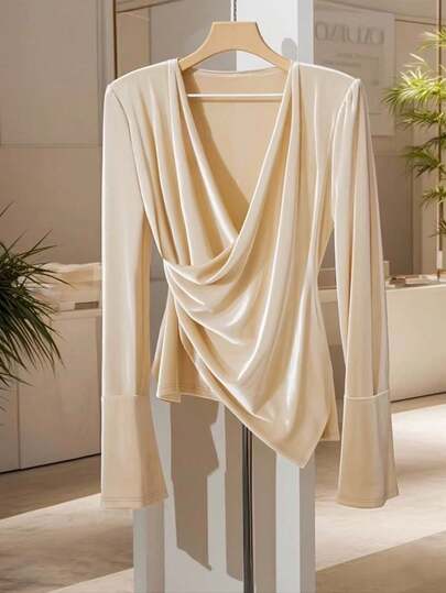 Franclia 女式不对称喇叭袖天鹅绒长袖T恤，杏色，秋冬