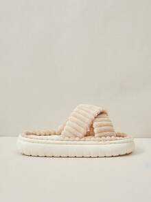 Cuccoo 女士平底时尚舒适家居白色毛绒拖鞋夏季度假鞋夏季促销返校鞋大学生鞋圣诞节秋季新年假期