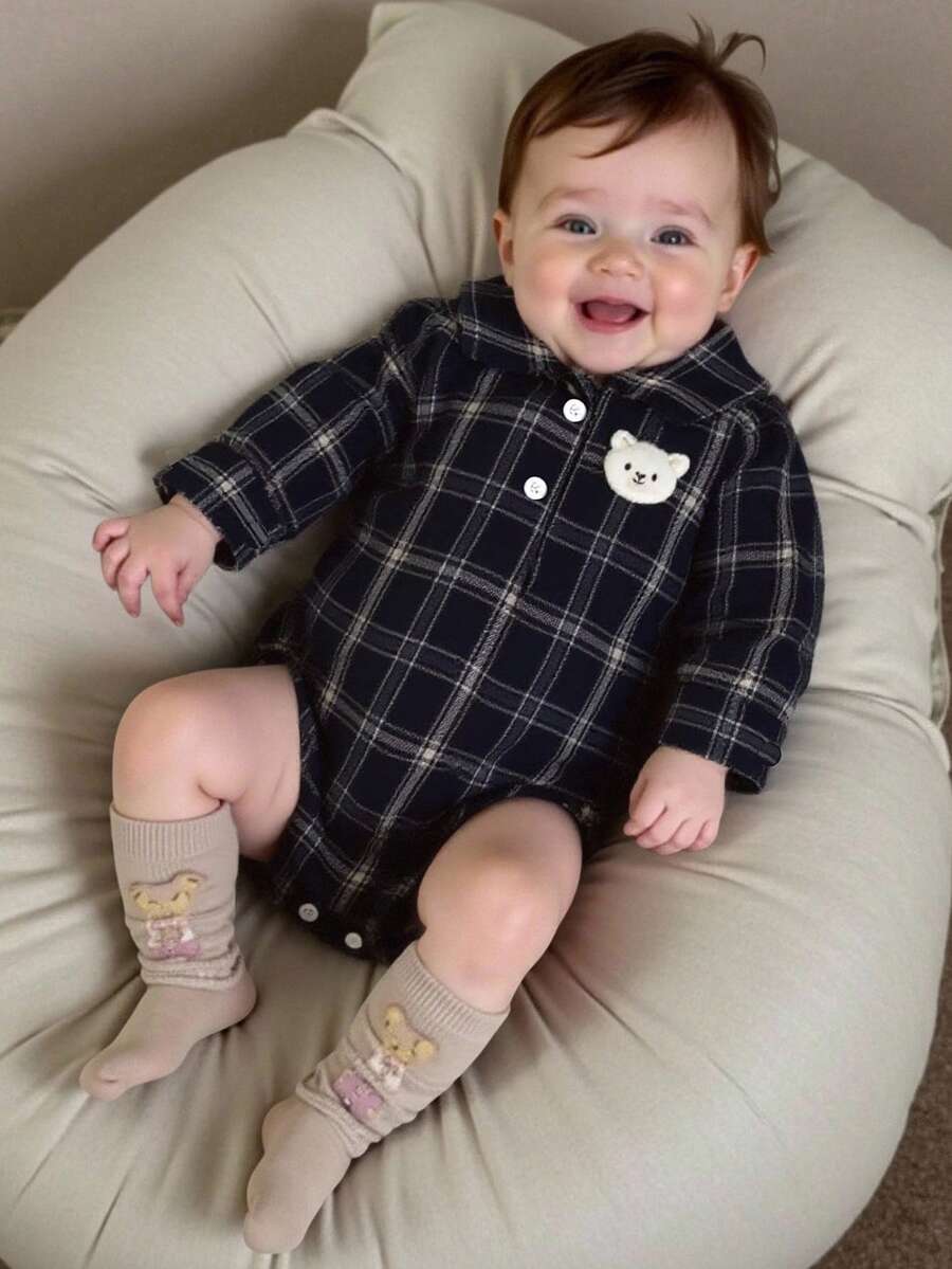 Playful Pals 男婴梭织贴布衬衫领前按扣胸前贴布松紧腰裤休闲长袖连体衣，秋季 - 藍色 - 查看 1