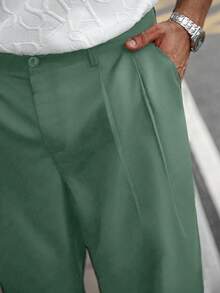 Manfinity CasualCool Plus Size Men Solid Color Pocket Straight Leg Loose Casual Pants, Fall