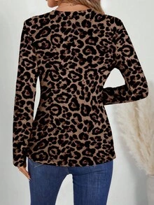 EMERY ROSE Women's Casual Leopard Print V-Neck Long Sleeve T-Shirt, Autumn/Winter Cheetah Print Tops,Cheetah Print,Casual - Multicolor - View 2