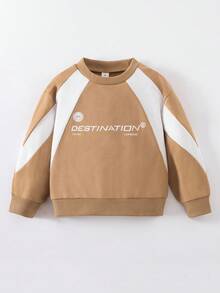 SHEIN Playful Pals بلوزة رياضية بطبعة حرفية وألوان متباينة لصبي، مناسبة للخريف والشتاء