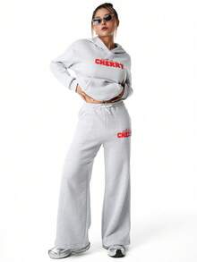 SHEIN Explorewe 青少年女孩休闲运动套装，两件套，樱桃字母印花连帽卫衣+宽松保暖连帽衫+长款运动裤