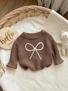 SHEIN Newborn Baby Girl Letter Pattern Versatile Long Sleeve Sweater, Autumn/Winter Baby Knitwear Baby Clothes Fall Baby Sweater Newborn Sweater Mocha Baby Clothes Christmas