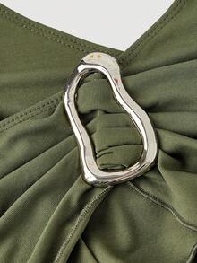 SHEIN MOD 女式休闲露背系带金属扣合身不对称下摆背心 - 軍綠色 - 查看 3