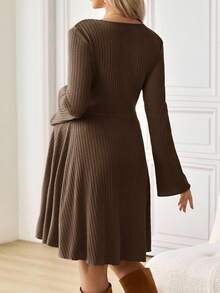 SHEIN Abito casual da maternità a maniche a campana di colore unito, versatile per l'autunno - Cachi - Visualizzare 9