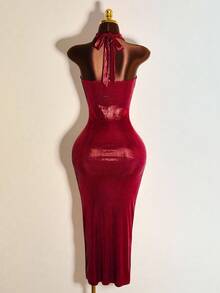 Mistrie Women's Solid Color Metal-Feeling Hollow Neck Strap Wrapped Hip Sexy Dress Holiday Elegant Party Dress