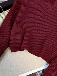 SHEIN Áo len cổ tròn tay dài họa tiết tối giản, rộng rãi, thoải mái dành cho bé gái tuổi teen, màu đỏ tía - Màu Đỏ Sâu - Xem 3