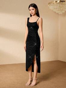 Teenager Mädchen Kleid mit Spaghettiträgern, geraffter Passform, eleganter strukturierter Stoff, geeignet für Halloween und Weihnachten