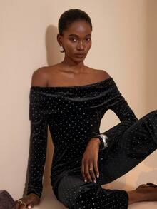 JIAN LASALA Samt-Jumpsuit mit Off-Shoulder, Glockenbeinen und Strass, für Damen im Herbst/Winter, für Partys geeignet. Elegante, luxuriöse und stilvolle Kleidungskollektion mit Mesh-Jumpsuit, Pailletten-Jumpsuit, Off-Shoulder Jumpsuit.