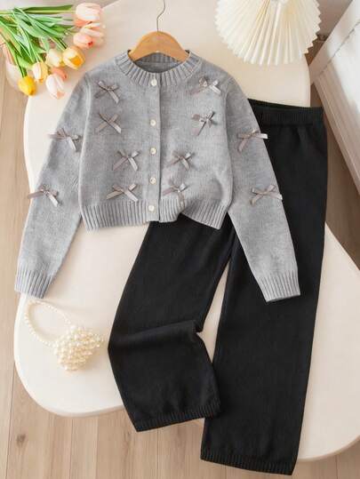 Sparklyn 女童厚针织毛衣配蝴蝶结装饰、长袖开衫和黑色裤子套装，秋冬